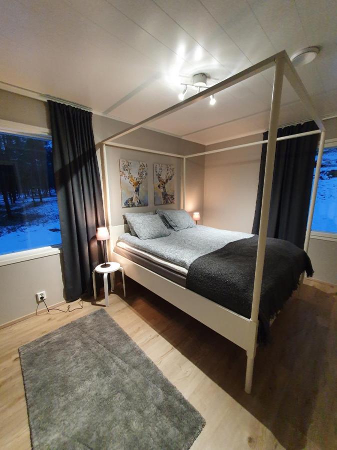 Vaere Holiday Home - Lakeside Relaxation Point Інарі Екстер'єр фото