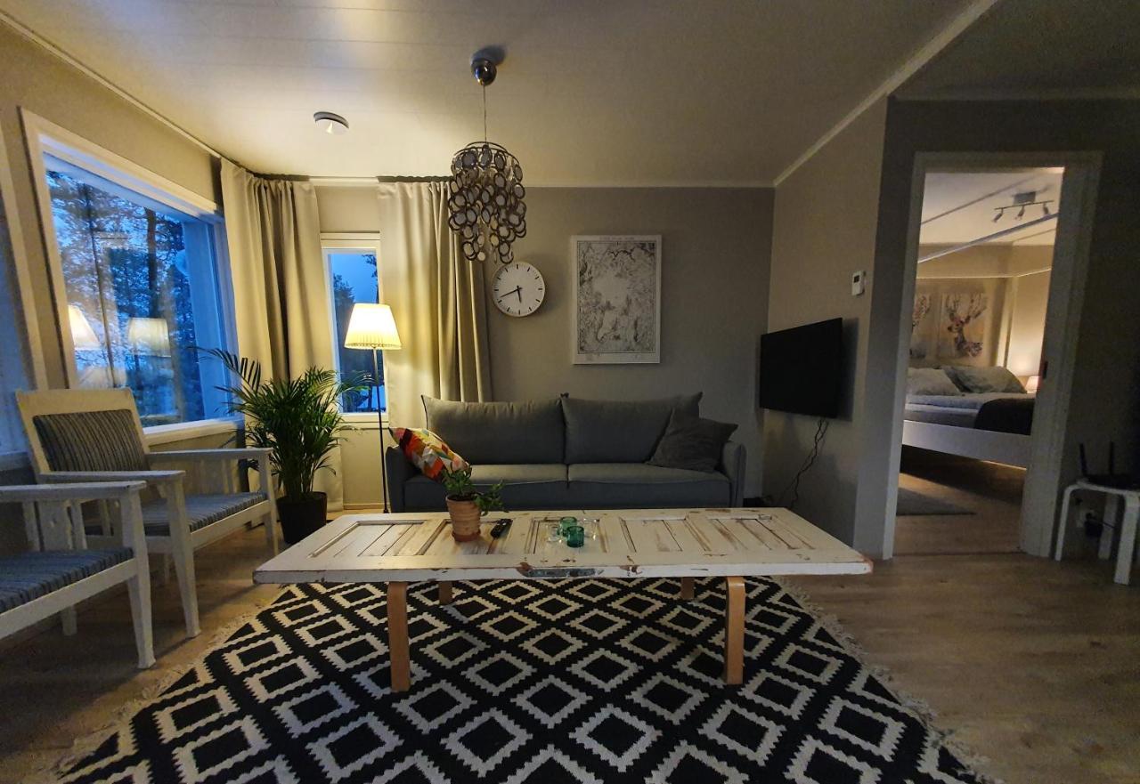 Vaere Holiday Home - Lakeside Relaxation Point Інарі Екстер'єр фото